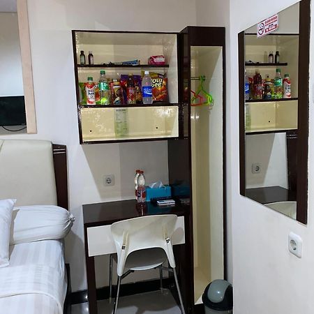Dekost Madiun Hotel Kültér fotó