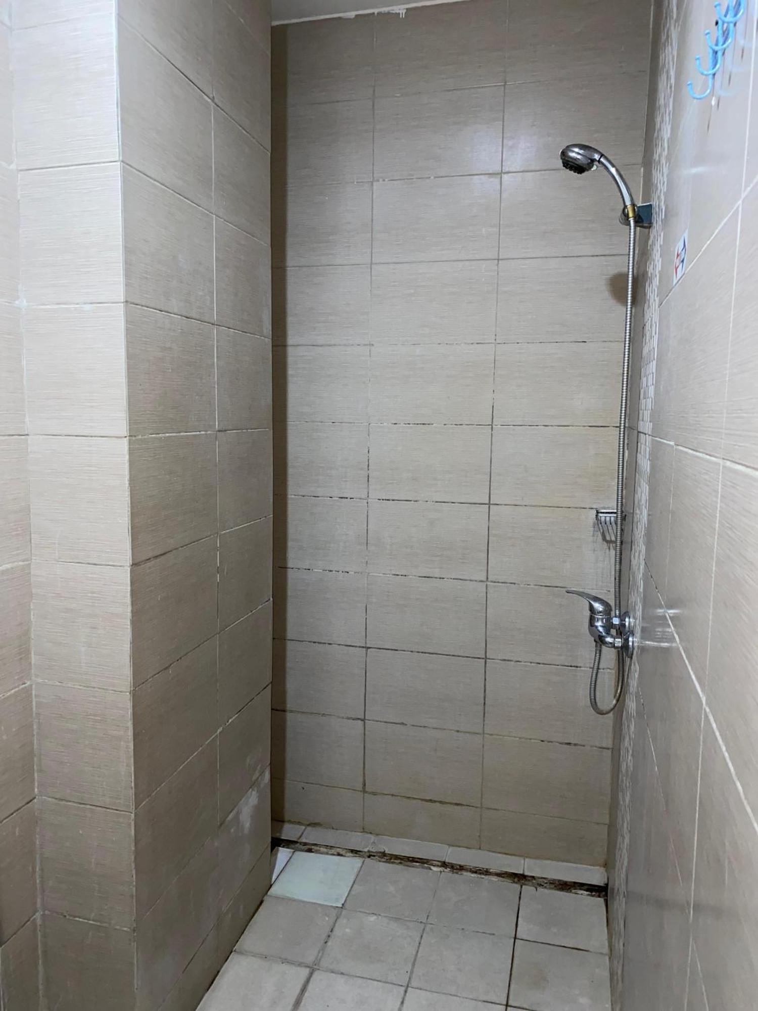 Dekost Madiun Hotel Kültér fotó